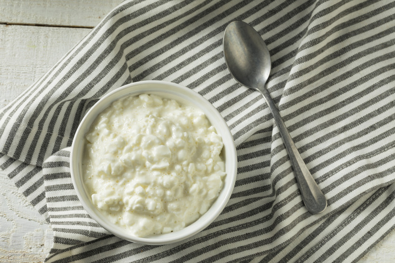 9 Muscle-Building Bedtime Snacks