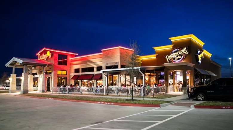 A Luby's and Fuddruckers combined restaurant concept.