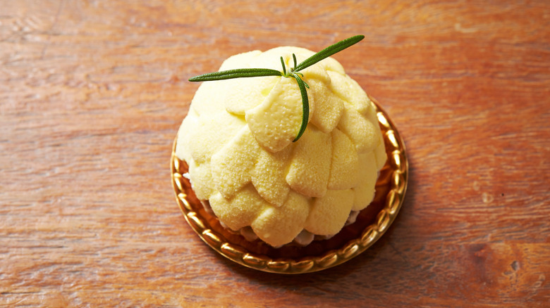 Pineapple mousse