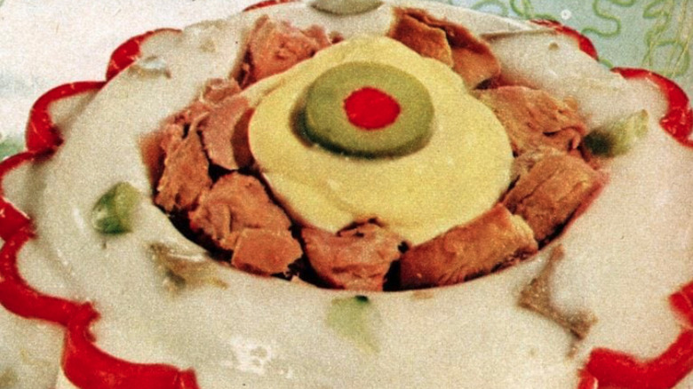 a Monterey souffle salad Star-Kist advertisement