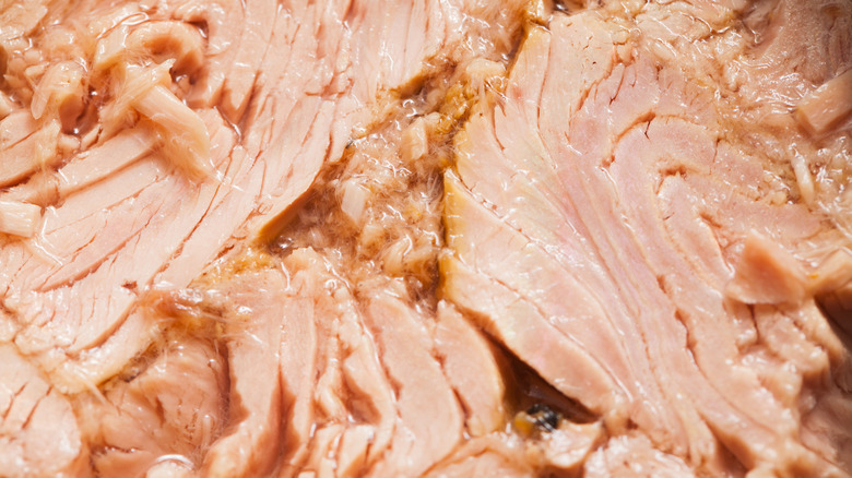 canned tuna fish in oil