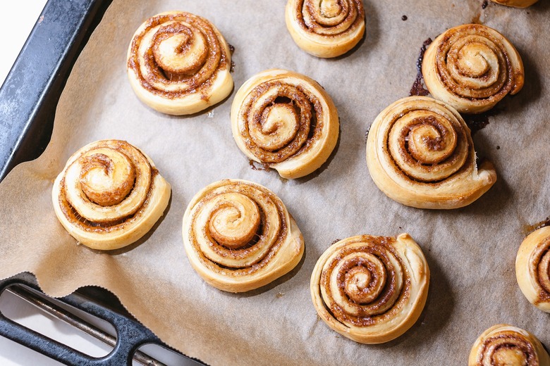 Cinnamon rolls