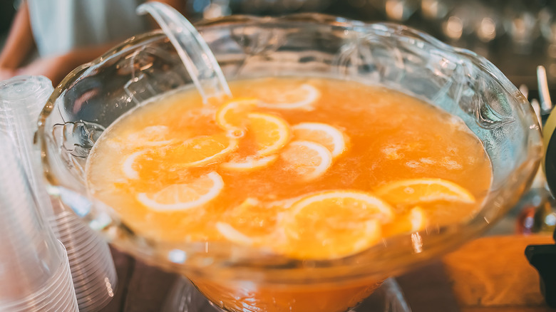 punch bowl
