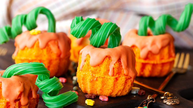 Pumpkin Bundt cake with icing 