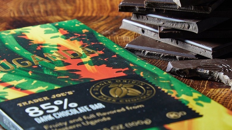 Trader Joe's Dark Chocolate Cacao bar 