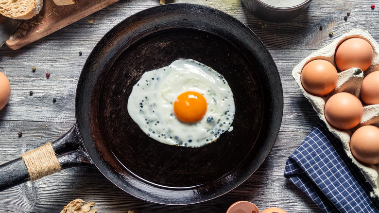 egg in a frying pan