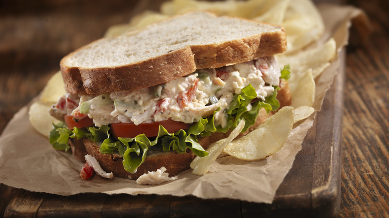 Chicken salad sandwich 