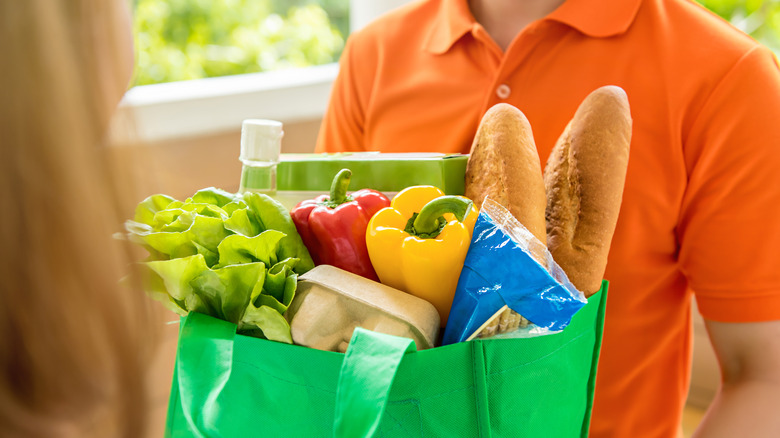 Grocery delivery