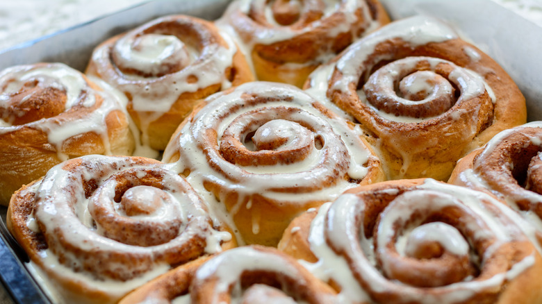 Cinnamon rolls in a pan