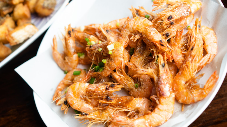 salt and pepper shrimp with shells