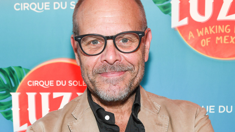 alton brown smiling