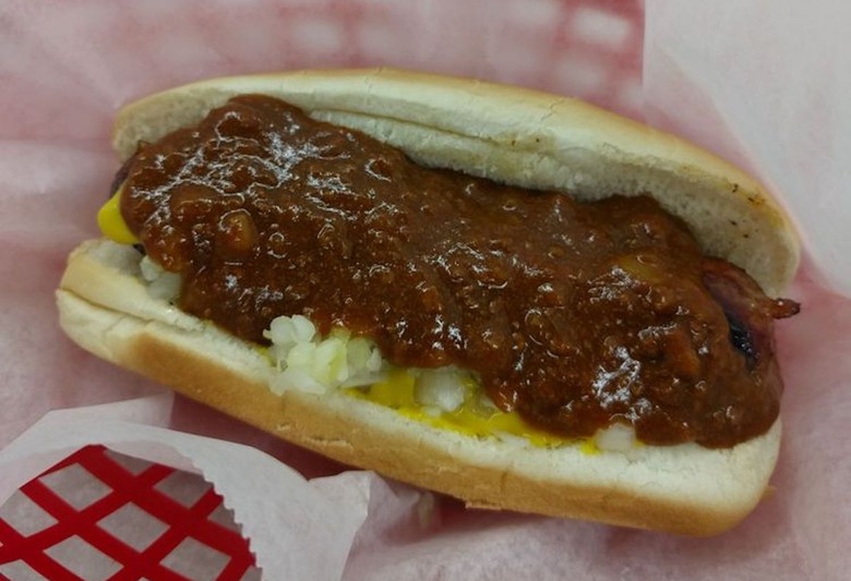 16) Ben's Chili Bowl, Washington, D.C.: The Half-Smoke