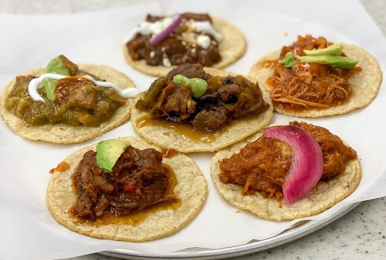 #34 Guisados, Los Angeles: Cochinita Pibil 