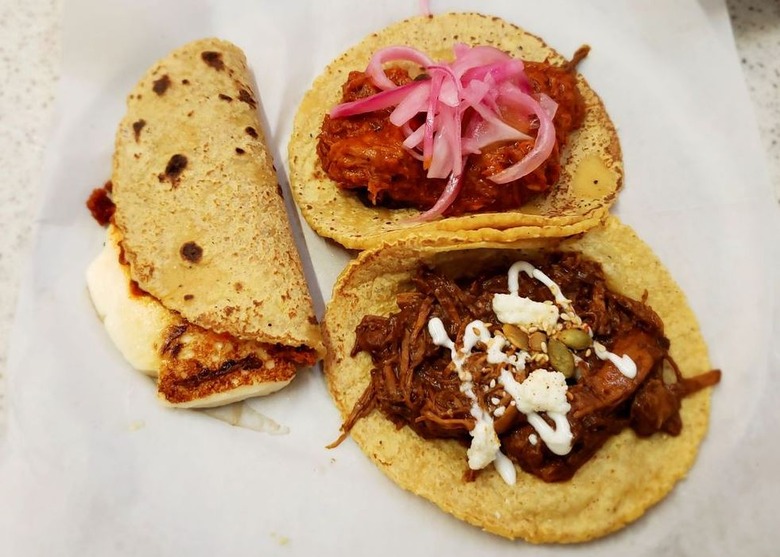 #16 Cochinita Pibil, Guisados (Los Angeles, California)