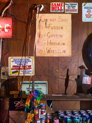 Ginny's Little Longhorn Saloon, Austin