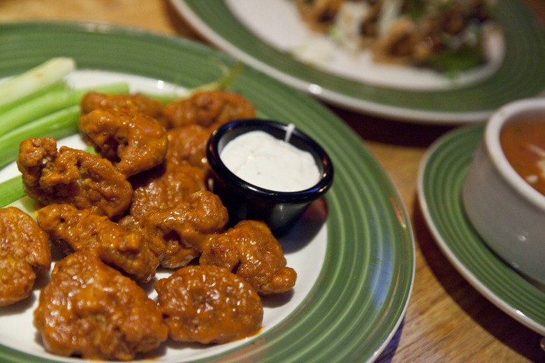 applebees boneless wings
