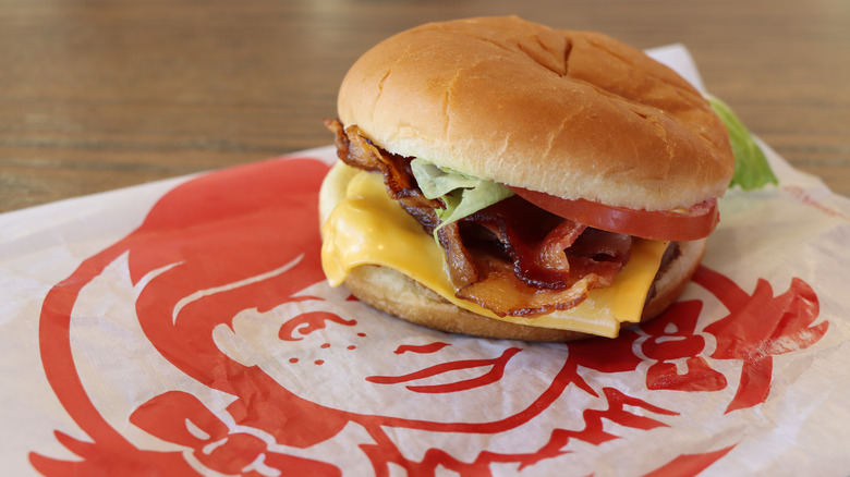 Wendy's cheeseburger