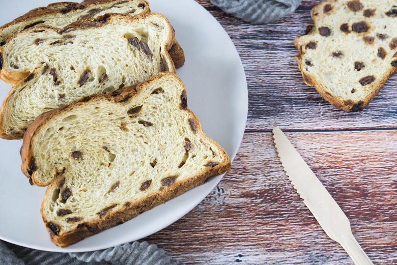 Raisin Sandwich Bread