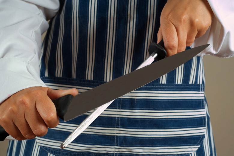How to sharpen knives