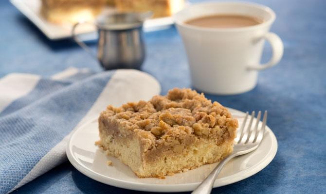 Banana-Walnut Coffeecake