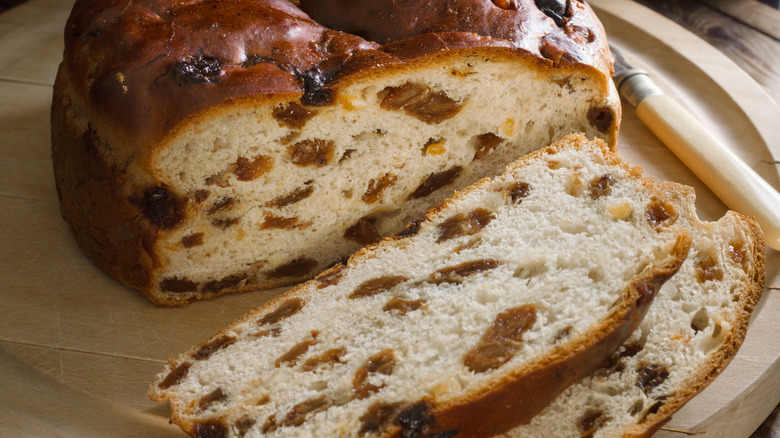 Barmbrack bread loaf on circular wooden platter