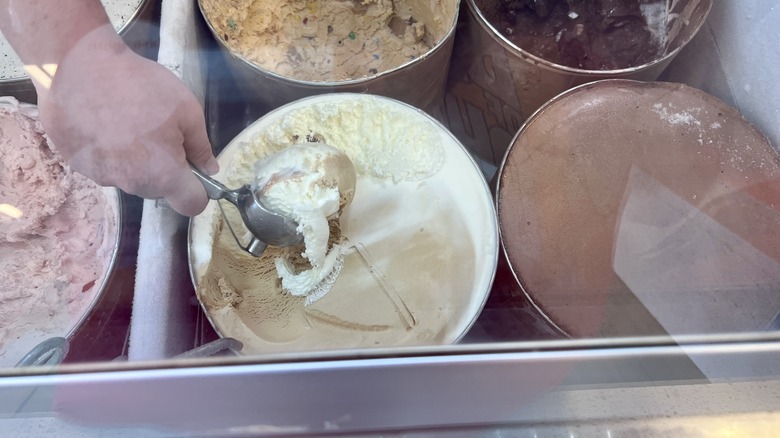 Tubs of ice cream 