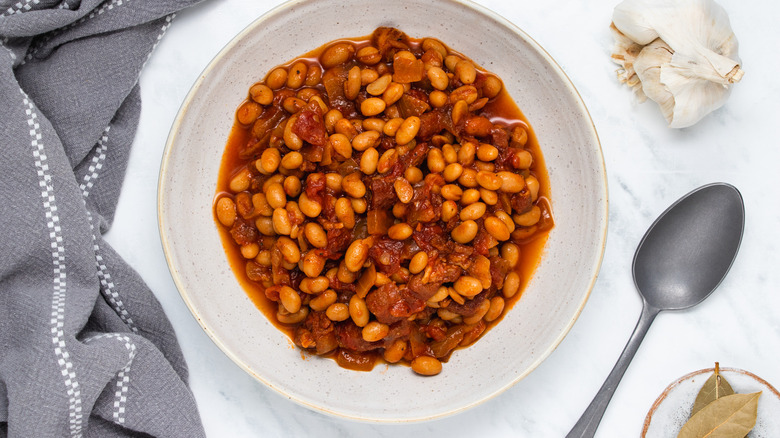baked beans in bowl