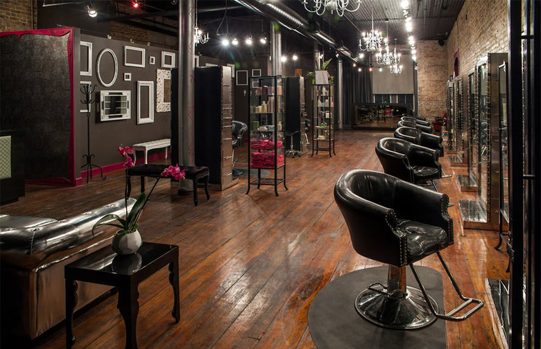 Nebraska: Victor Victoria Salon and Spa, Omaha