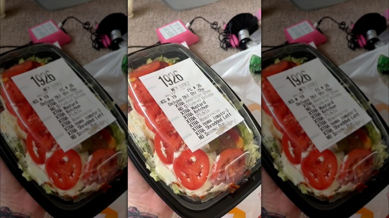 quarter pounder deluxe ingredients in mcdonalds container