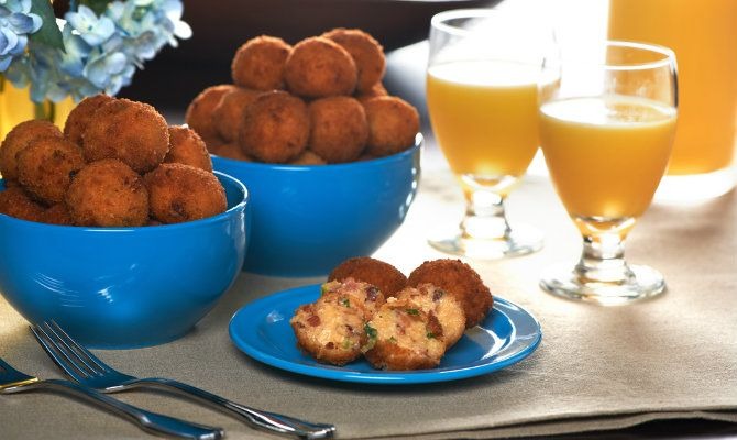Poppers with Grits and Bacon