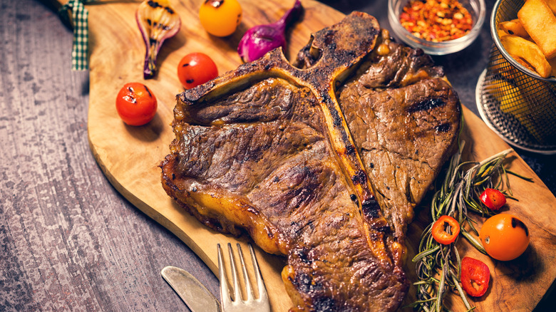 t-bone on cutting board