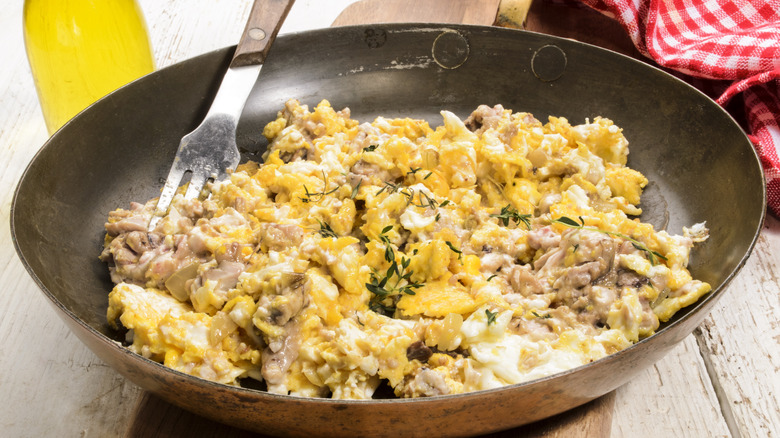 pork brains and eggs