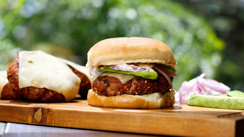 Chipotle and Roasted Garlic Turkey Burgers