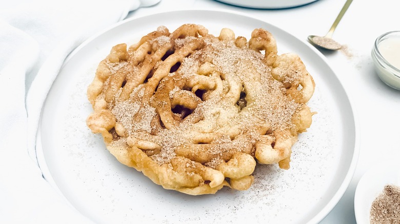 cinnamon sugar funnel cake