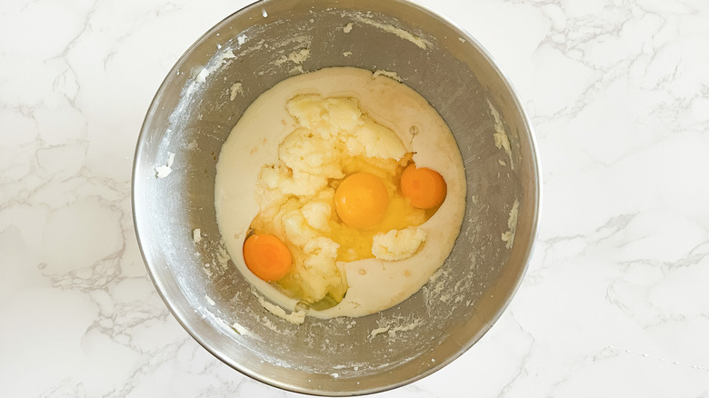 wet ingredients in bowl