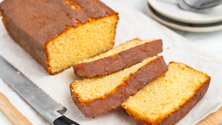 whole and sliced pound cake