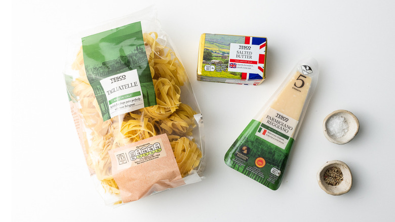 ingredients for alfredo sauce