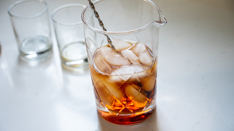 manhattan ingredients in glass 