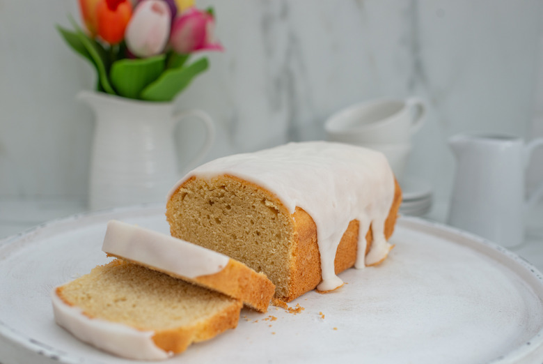 Copycat Starbucks Iced Lemon Loaf recipe - The Daily Meal