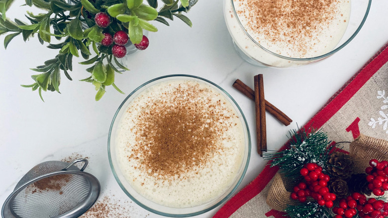 eggnog in glass 