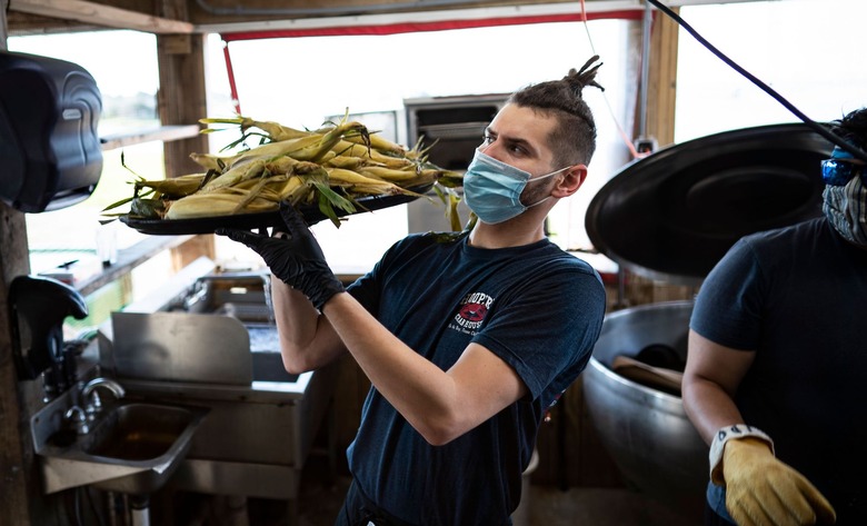 coronavirus restaurant summer jobs