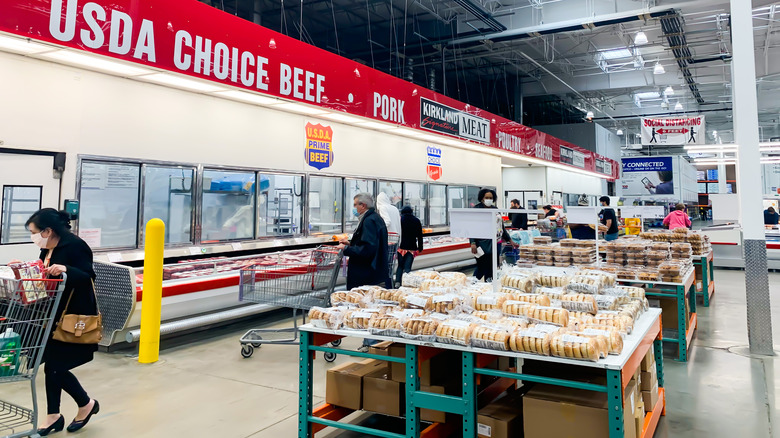 Costco bakery display
