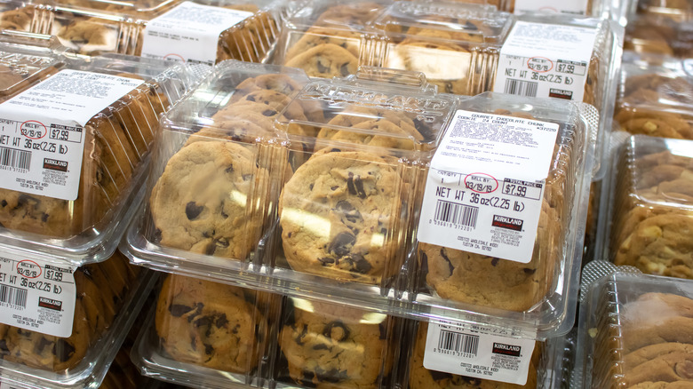 Costco chocolate chip cookies in plastic packaging