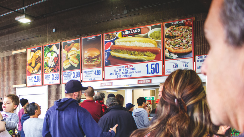 line at costco food court