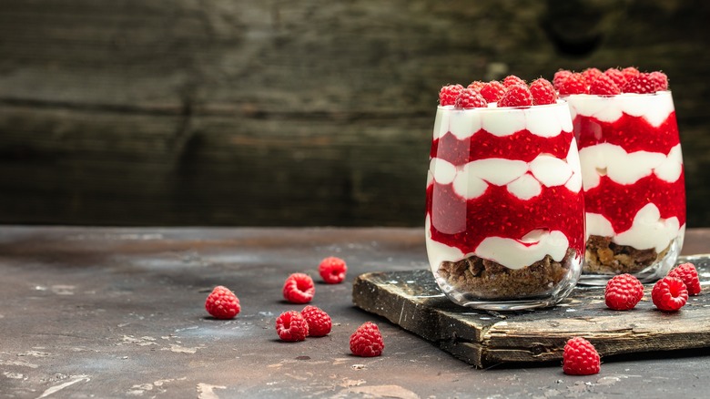 layered glasses of cranachan
