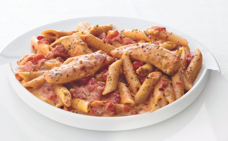Creamy Parmesan & Sun-Dried Tomato Chicken Penne