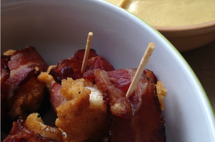 Crispy Chicken Bites Wrapped in Bacon