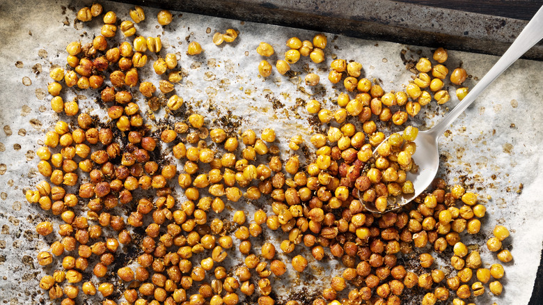 pan of roasted chickpeas