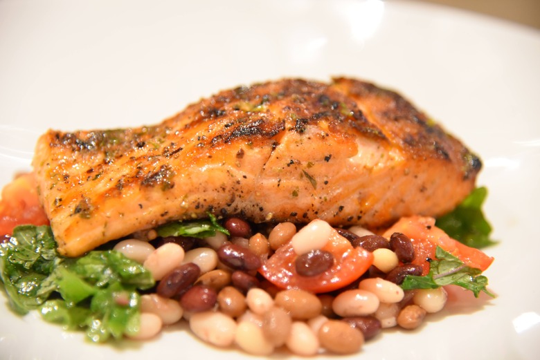 Oak-grilled salmon