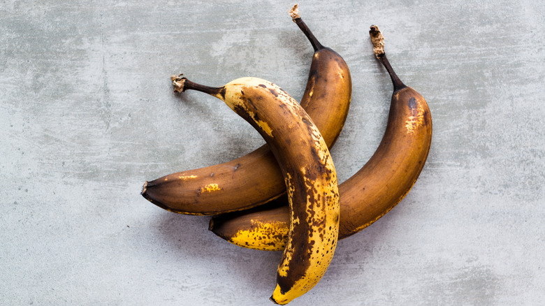 Ripe bananas